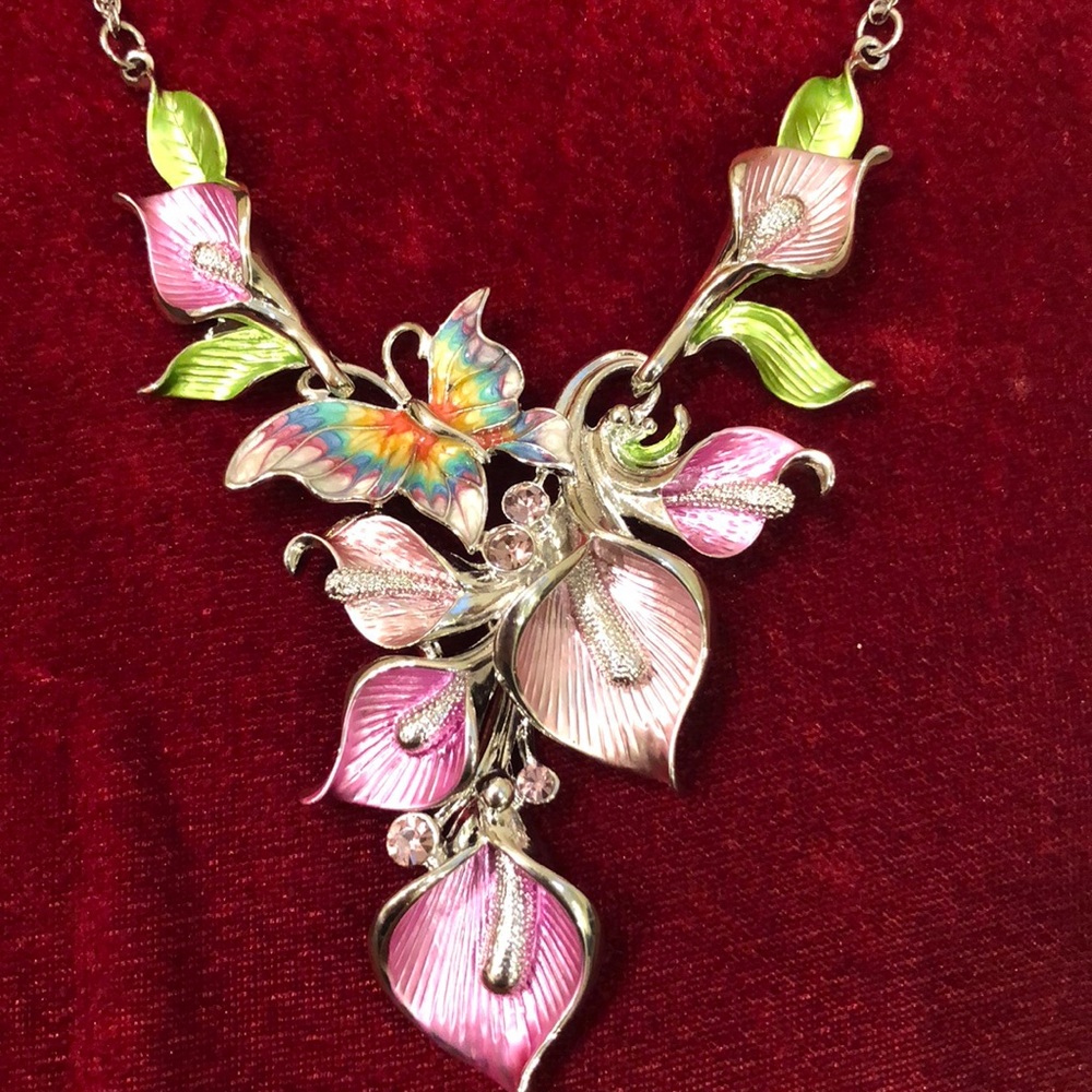 Garden Theme Necklace